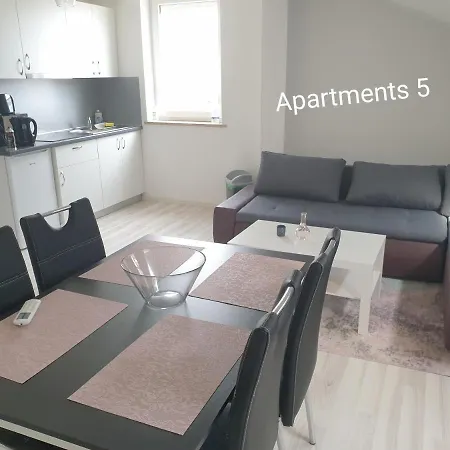 Leoalemar Apartman